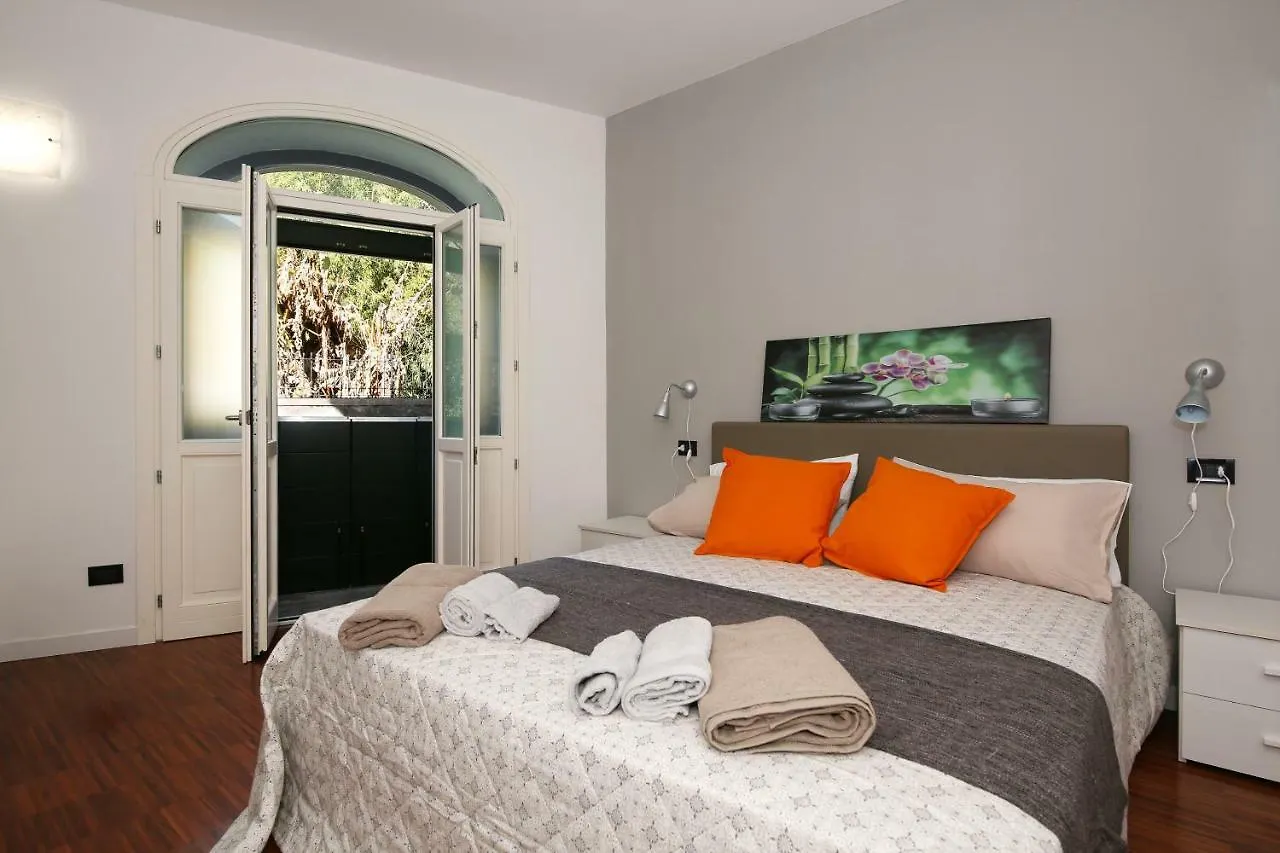 Lejlighed Bellagio Dreams Apt, Pool, With Private Garden, Near Lake